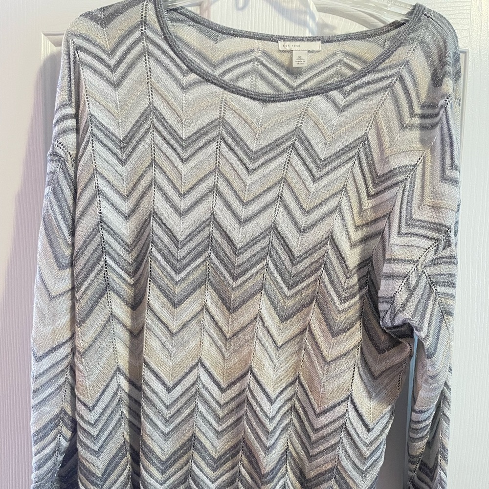 Cute 3/4 sleeve top
